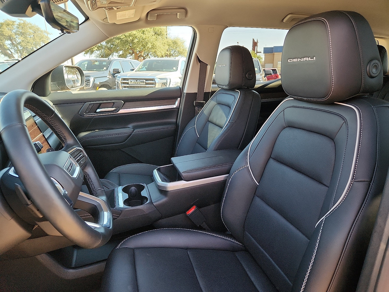 Used 2026 GMC Terrain Denali AWD/4WD image 13