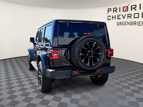 Used 2025 Jeep Wrangler Unlimited Sahara AWD/4WD image 7