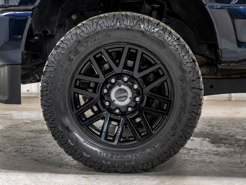 Used 2022 Ford F250 Lariat w/ Black Appearance Package AWD/4WD image 62