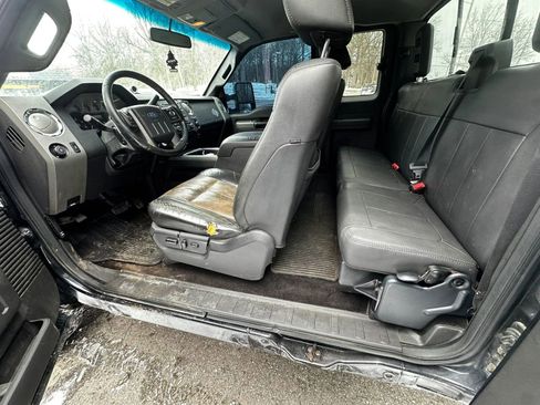 Used 2011 Ford F250 Lariat w/ Snow Plow Prep Pkg image 6