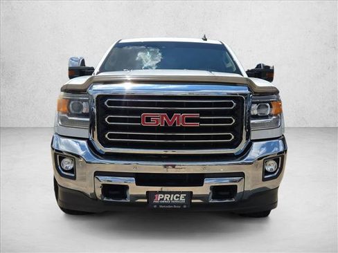 Used 2016 GMC Sierra 2500 SLT w/ Duramax Plus Package AWD/4WD image 2