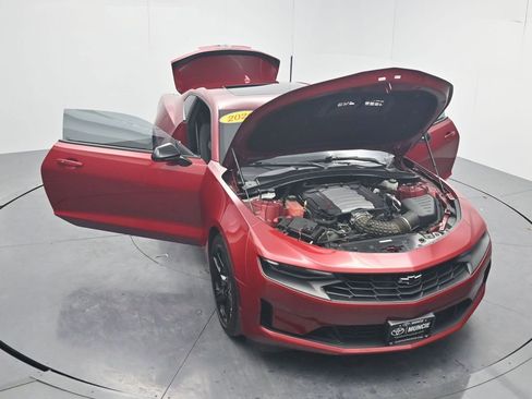 Used 2020 Chevrolet Camaro LT image 65