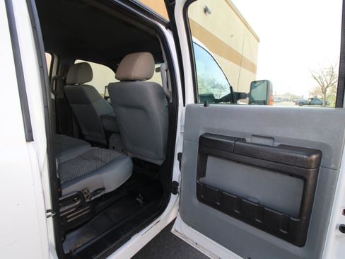 Used 2016 Ford F250 XL w/ Power Equipment Group image 64