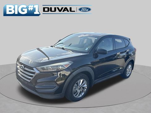 Used 2018 Hyundai Tucson SE w/ Cargo Package FWD image 3
