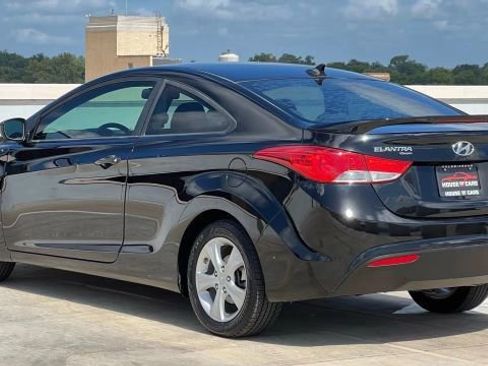 Used 2013 Hyundai Elantra image 59