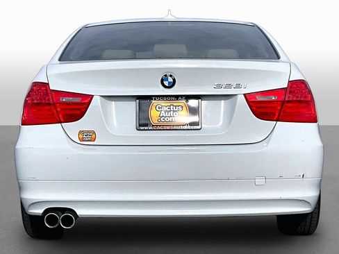 Used 2011 BMW 328i Sedan RWD image 4