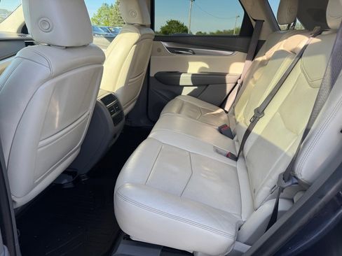 Used 2017 Cadillac XT5 Luxury w/ Driver Awareness Package FWD image 22