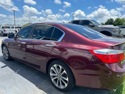 Used 2014 Honda Accord Sport image 4