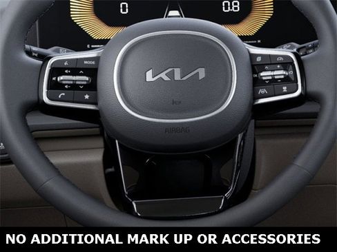 New 2026 Kia Carnival EX image 22