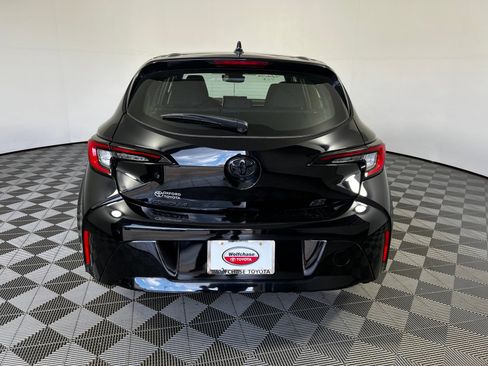 Used 2025 Toyota Corolla Hatchback FWD image 6