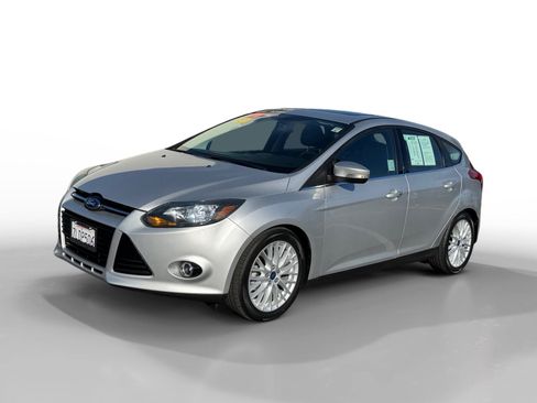 Used 2014 Ford Focus Titanium FWD image 1