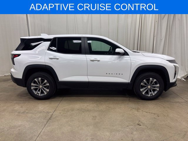 Used 2026 Chevrolet Equinox LT AWD/4WD image 2