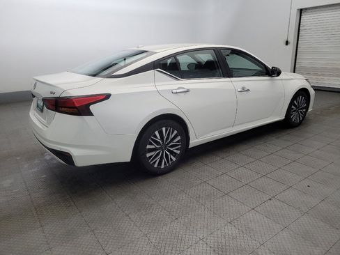 Used 2024 Nissan Altima 2.5 SV FWD image 10