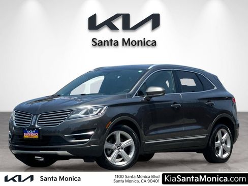 Used 2017 Lincoln MKC Premiere FWD image 1