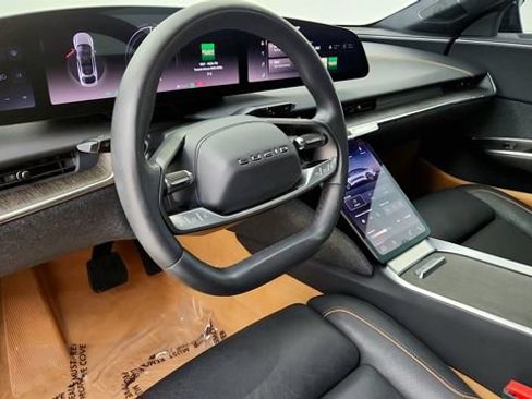 Used 2024 Lucid Air Touring AWD/4WD image 33
