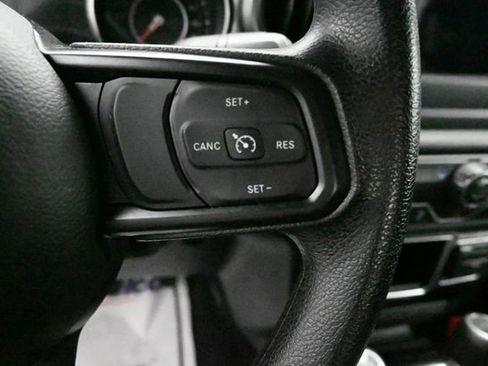 Used 2023 Jeep Gladiator Sport AWD/4WD image 14