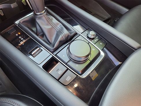 Used 2023 MAZDA MAZDA3 s image 19