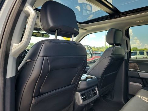 Used 2024 Ford F350 Lariat w/ Lariat Ultimate Package AWD/4WD image 14