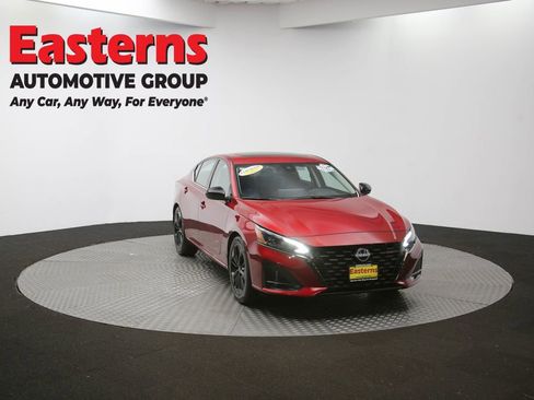 Used 2023 Nissan Altima 2.5 SR w/ SR Premium Package FWD image 51