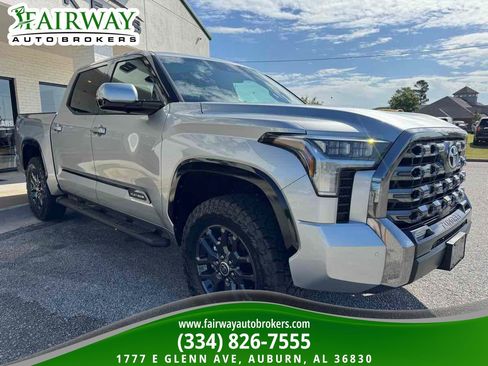 Used 2023 Toyota Tundra Platinum image 4