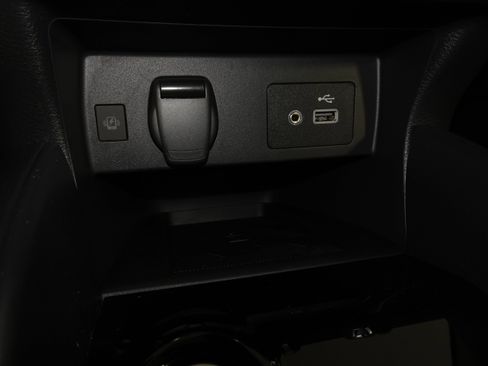 New 2025 Nissan Versa SV w/ Trunk Package image 26