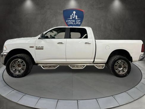 Used 2018 RAM 2500 SLT AWD/4WD image 2