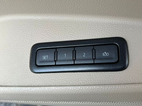 Used 2020 GMC Yukon XL Denali w/ Denali Ultimate Package AWD/4WD image 19