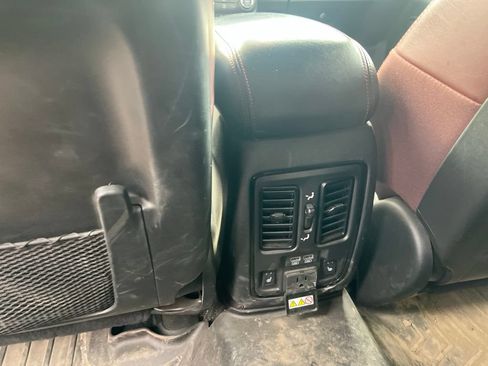 Used 2023 Dodge Durango R/T AWD/4WD image 18