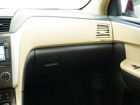 Used 2009 Chevrolet Traverse LTZ image 23