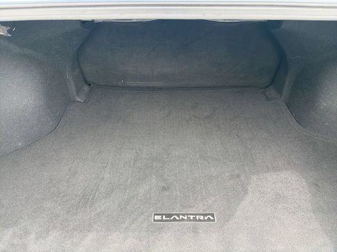 Used 2023 Hyundai Elantra SEL w/ Convenience Package FWD image 7