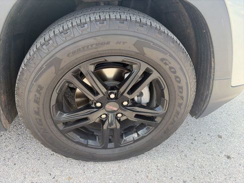 Certified 2023 GMC Terrain AT4 w/ Tech Package AWD/4WD image 9