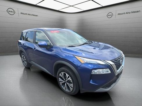 Certified 2023 Nissan Rogue SV AWD/4WD image 2
