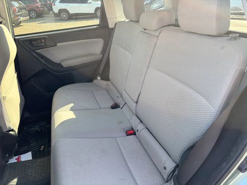 Used 2017 Subaru Forester 2.5i Premium w/ Popular Package #2A AWD/4WD image 13