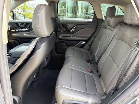 New 2026 Lincoln Corsair Premiere FWD image 16