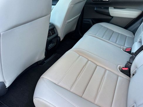 Used 2025 Honda CR-V EX-L image 12