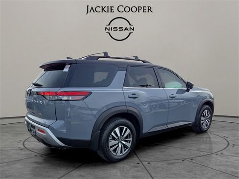 Certified 2023 Nissan Pathfinder SL image 5