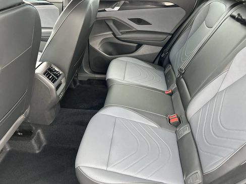 New 2026 Volkswagen Tiguan SE R-Line FWD image 13
