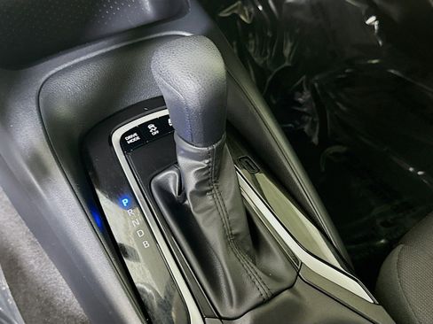 Used 2025 Toyota Corolla LE FWD image 20