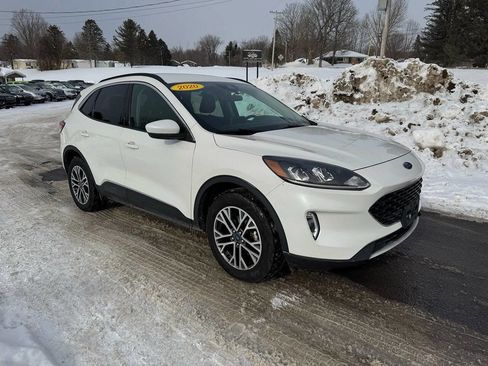 Used 2020 Ford Escape SEL image 4