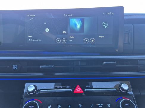 Used 2024 Hyundai Santa Fe Calligraphy image 9