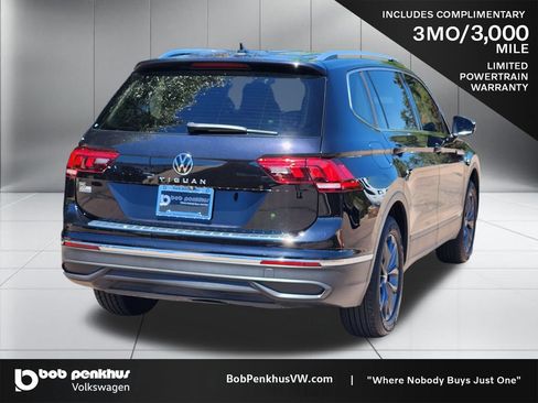 Used 2023 Volkswagen Tiguan SE FWD image 24
