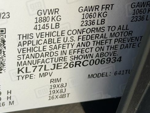 Used 2024 Chevrolet Trax RS w/ Sunroof Package image 32