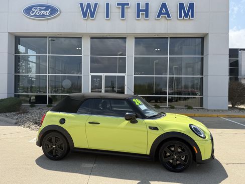 Used 2024 MINI Cooper S w/ Signature Upholstery Package image 3
