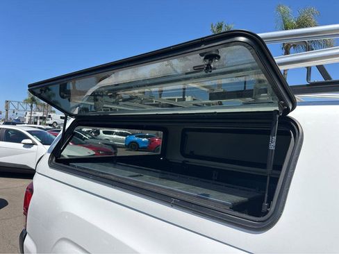 Used 2019 Toyota Tacoma SR image 37