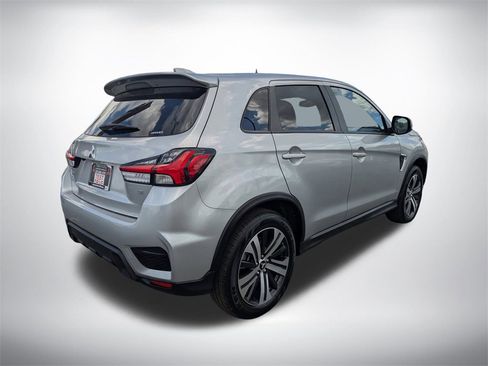 New 2025 Mitsubishi Outlander Sport SE image 3