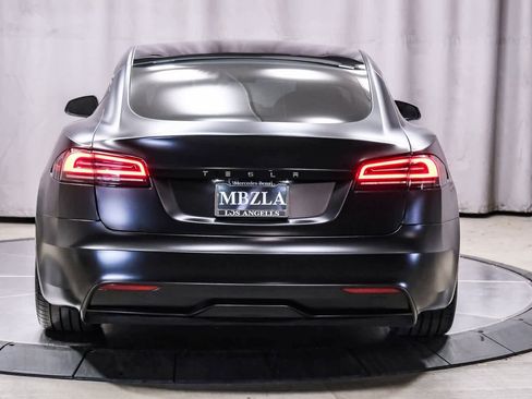 Used 2023 Tesla Model S Standard Range image 3
