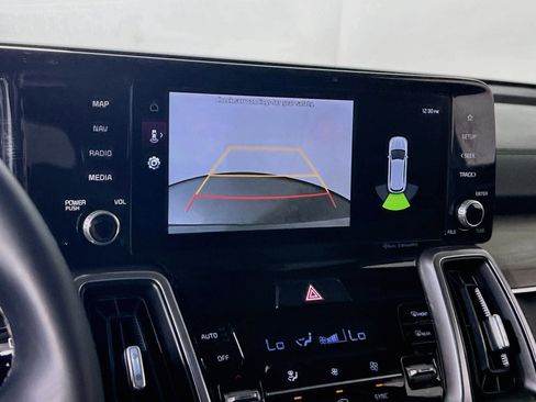 Used 2023 Kia Sorento S w/ Panoramic Sunroof Package AWD/4WD image 14