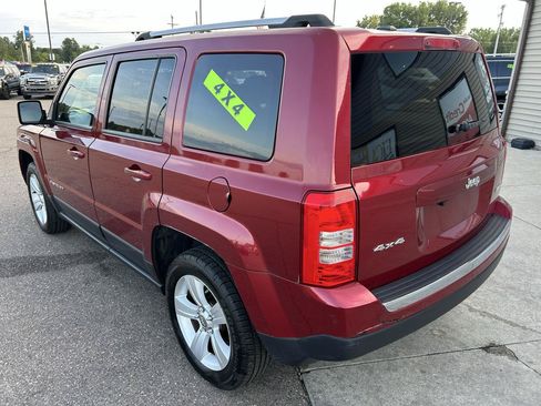 Used 2015 Jeep Patriot Limited w/ Sun/Sound Group AWD/4WD image 7