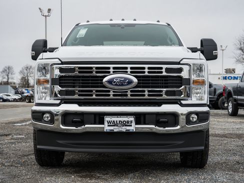 New 2026 Ford F250 XLT w/ FX4 Off-Road Package image 2