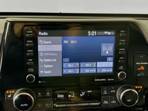 Certified 2022 Toyota Highlander XLE image 15